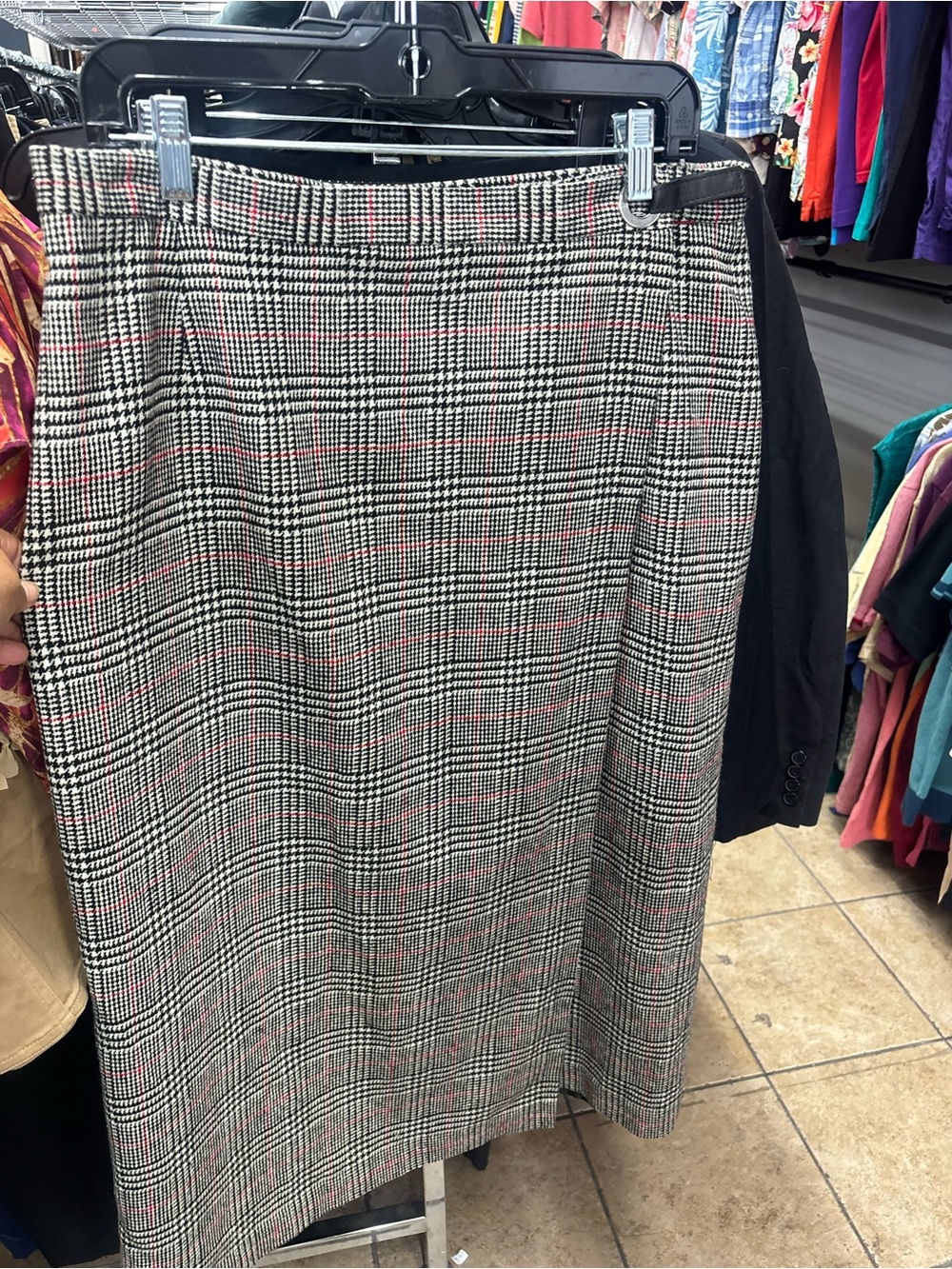 VINTAGE Evan Picone Black, White & Pink Glen Plaid Maxi Skirt